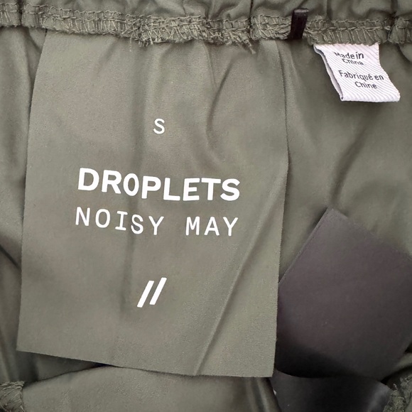 Noisy May Droplets cargo trousers in Green - - Picture 7 of 8